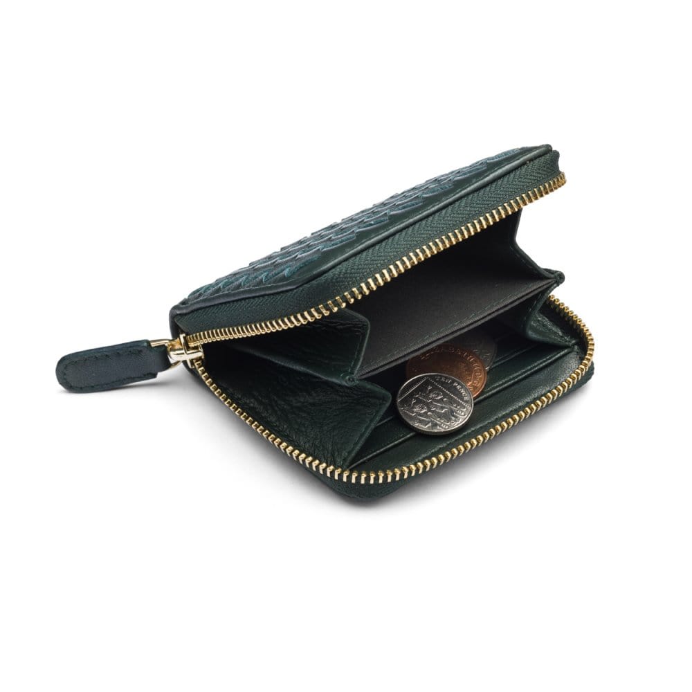 Small zip around woven leather accordion purse, racing green, inside